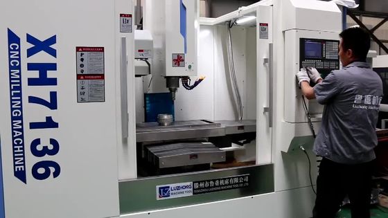 Automatische het Malenmachine van XK7136 CNC voor Metaal