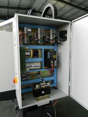 Automatische het Malenmachine van XK7136 CNC voor Metaal