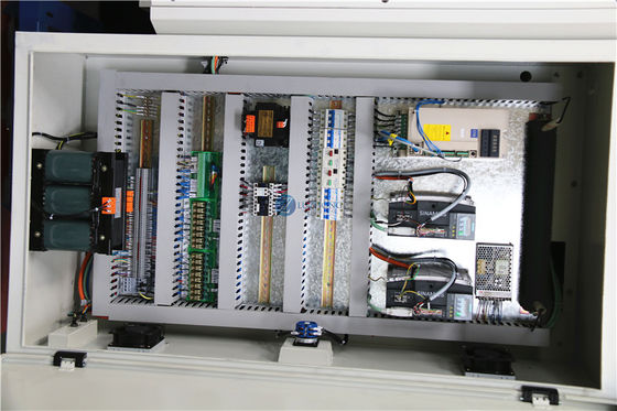 Cnc die CNC van het Hellingsbed Draaibank Aangepaste Draaiende Draaibank TCK520 machinaal bewerken