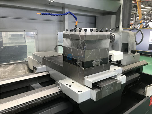 Het nieuwe de Draaibank van de Draaibankmachine QK1327 CNC Inpassen