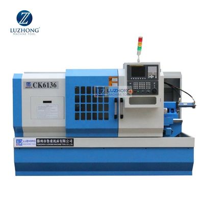 Het kleine Roestvrije staal die van de het Metaaldraaibank van CK6136D CNC Draaibank machinaal bewerken