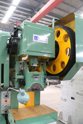 van de het gatenjb23 reeks van de ponsenmachine het aantal hydraulisch ponsen op metaal